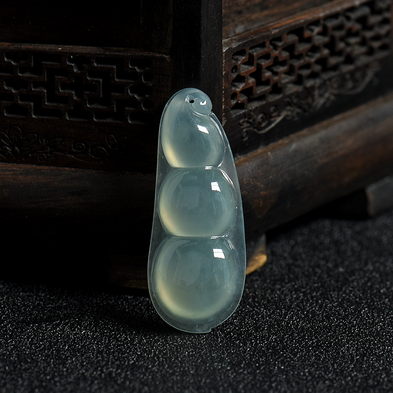 天然缅甸糯冰种浅绿翡翠连中三元吊坠-红掌柜