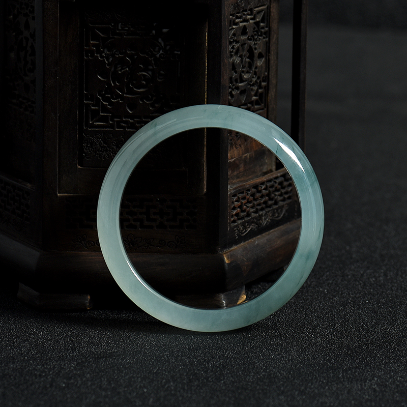 天然缅甸57.9mm糯冰种飘花翡翠手镯-红掌柜