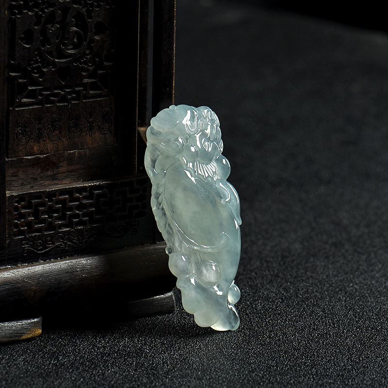 缅甸糯冰种翡翠辰龙吊坠-红掌柜