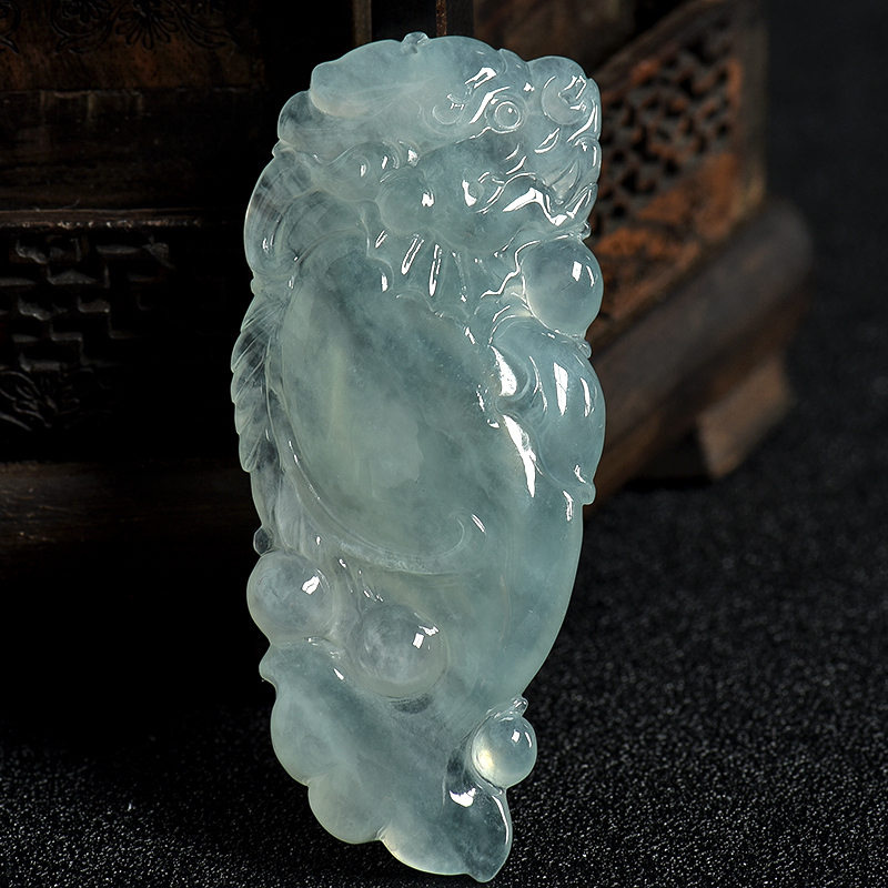 翡翠吊坠-红掌柜