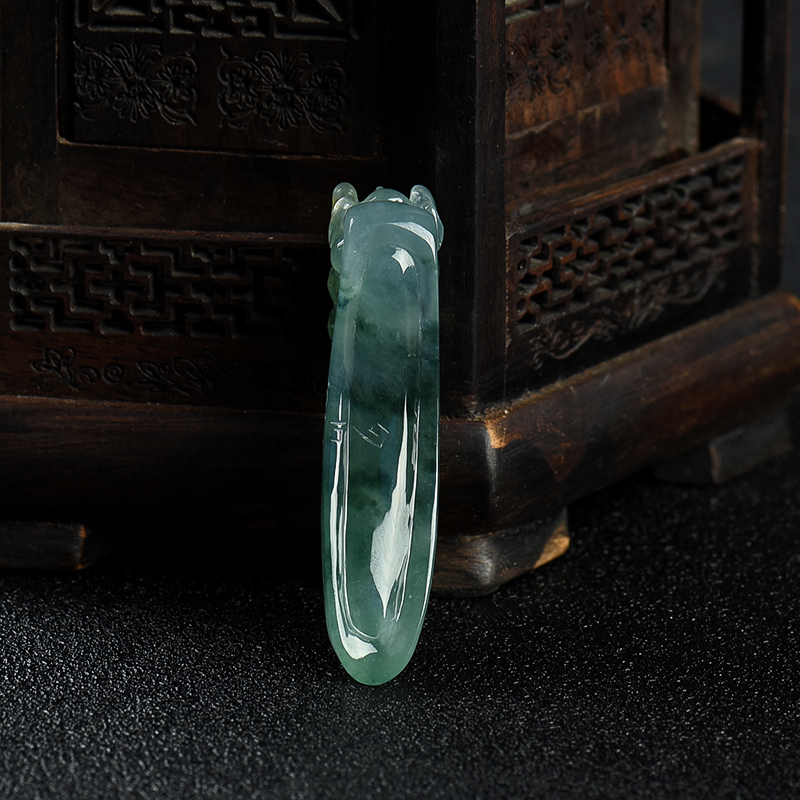 辰龙吊坠-红掌柜