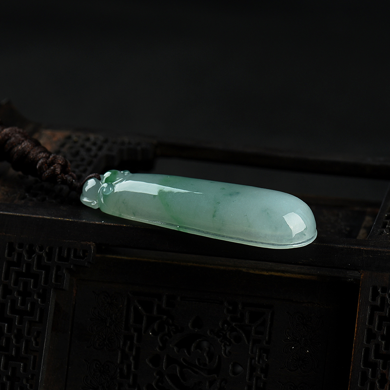 天然翡翠福瓜吊坠-红掌柜