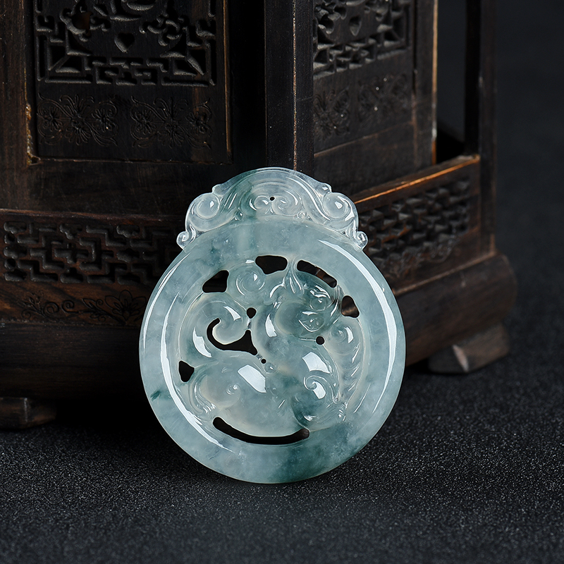 糯冰种飘花翡翠麒麟吊坠-红掌柜