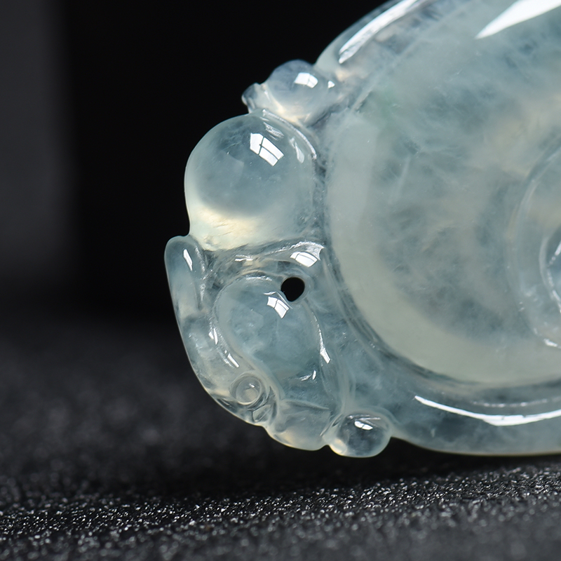 缅甸天然冰种翡翠如意吊坠-红掌柜