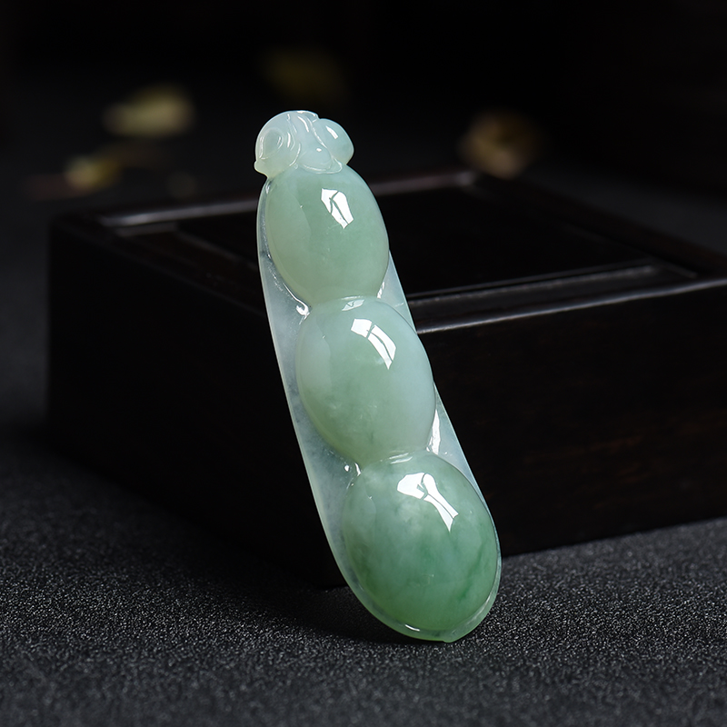 缅甸糯种浅绿翡翠四季豆吊坠-红掌柜