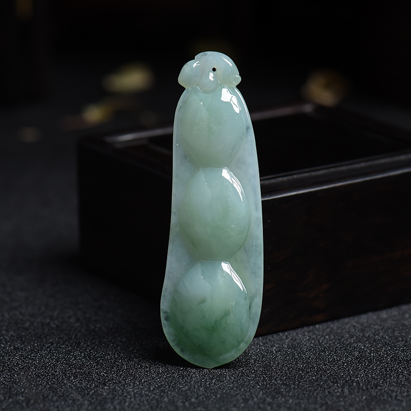 缅甸天然浅绿翡翠四季豆吊坠-红掌柜