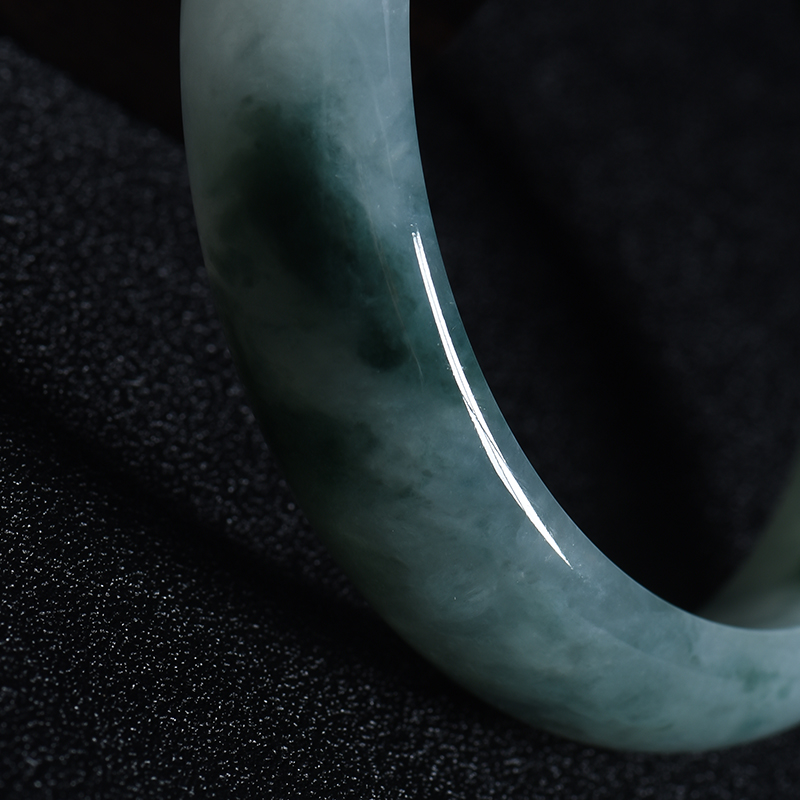 飘花翡翠手镯-红掌柜