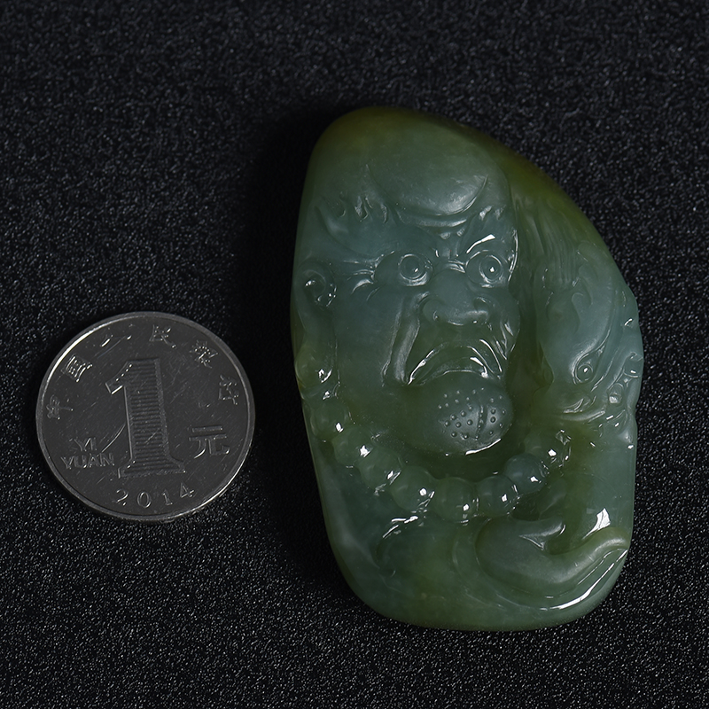 天然翡翠降龙罗汉吊坠-红掌柜