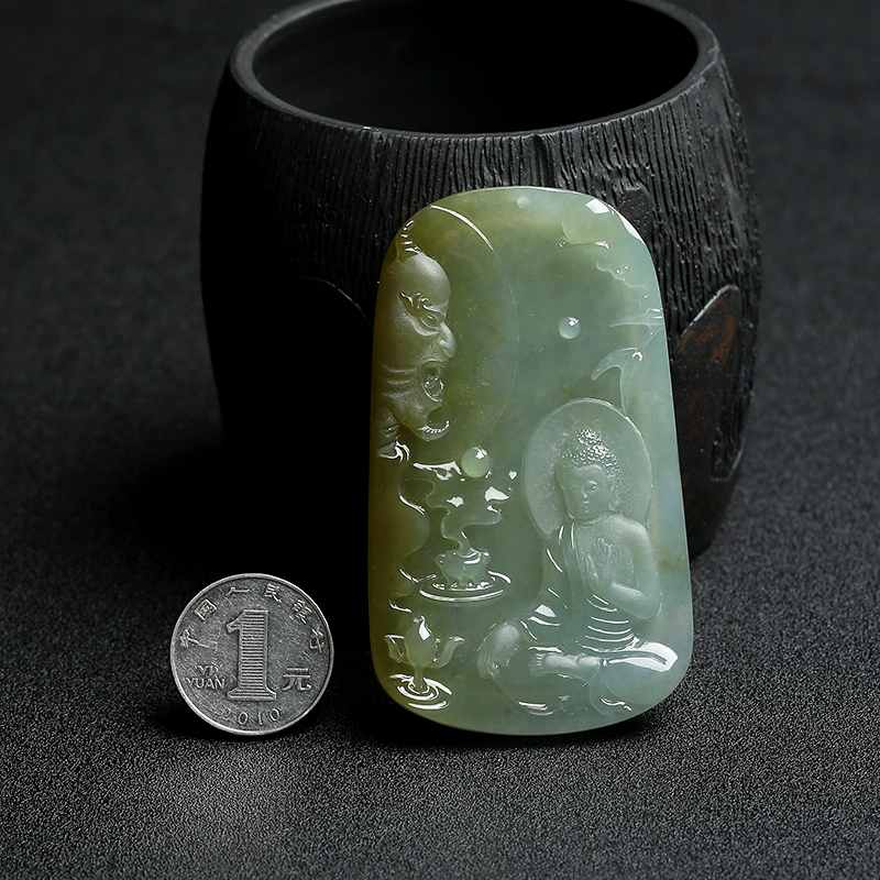 糯种浅绿俏色翡翠挂件 - 红掌柜