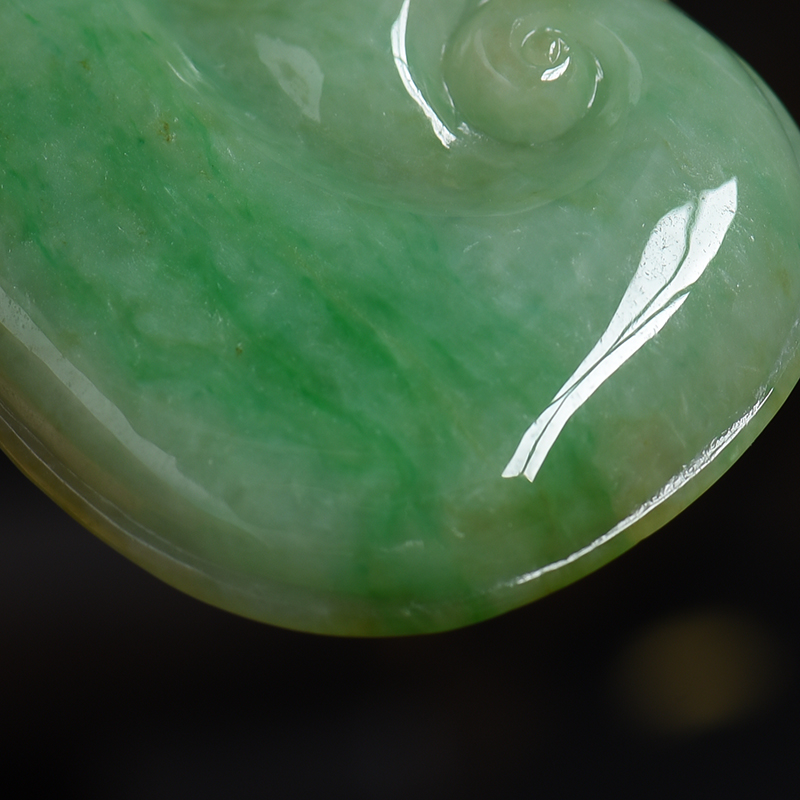 缅甸天然豆种飘翠翡翠吊坠-红掌柜