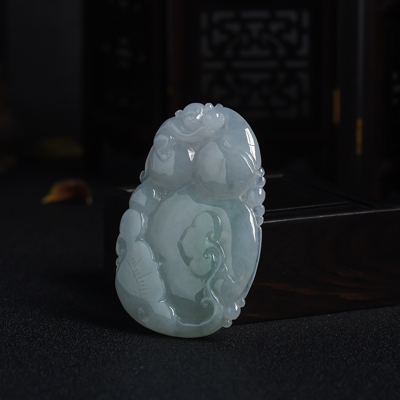 天然糯种浅绿翡翠福禄吊坠-红掌柜