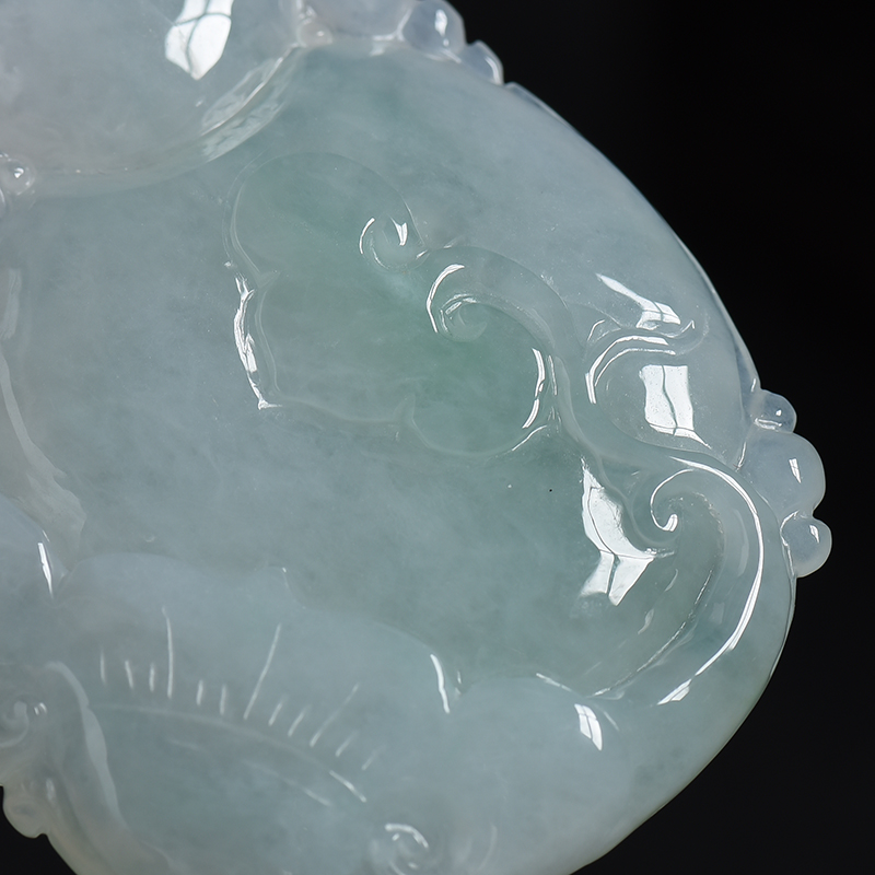 缅甸天然糯种浅绿翡翠吊坠-红掌柜