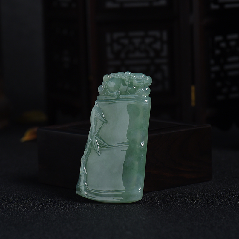 天然糯种浅绿翡翠节节高升吊坠-红掌柜