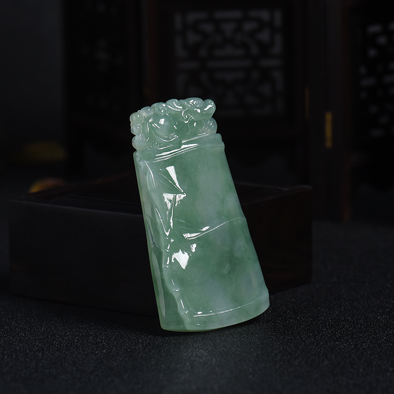 缅甸糯种浅绿翡翠节节高升吊坠-红掌柜