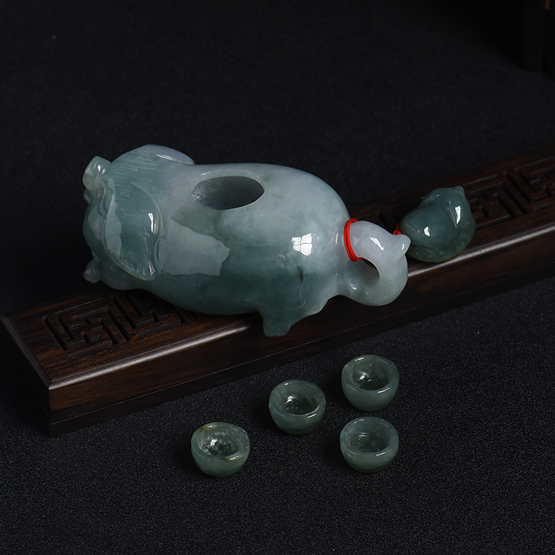 缅甸糯种暗绿翡翠猪摆件-红掌柜