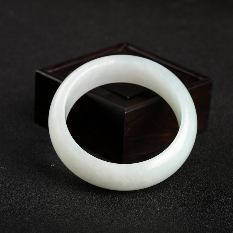 55.35#缅甸糯种浅绿翡翠手镯-红掌柜