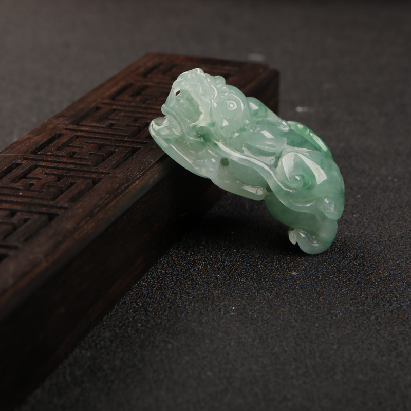 天然糯种飘花翡翠貔貅吊坠-红掌柜