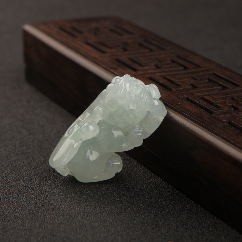 缅甸糯种翡翠貔貅吊坠-红掌柜