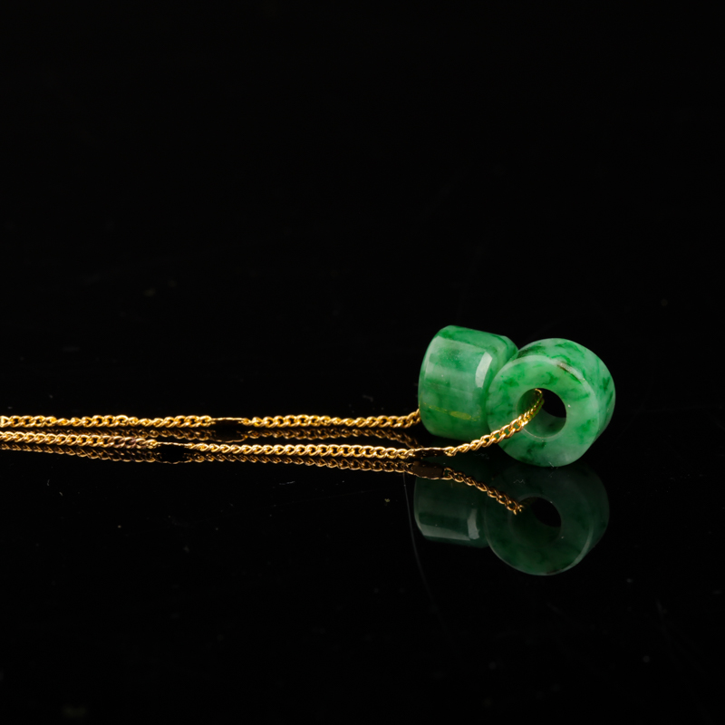 天然糯种飘翠翡翠路路通吊坠-红掌柜