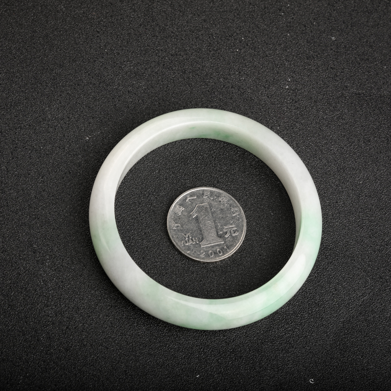 豆种飘翠翡翠手镯-红掌柜