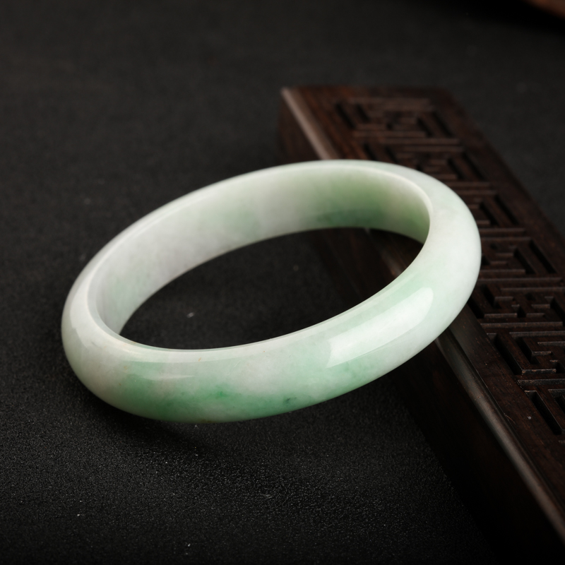 缅甸豆种飘翠翡翠手镯-红掌柜