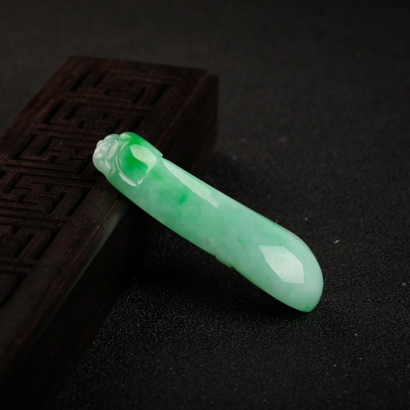 天然糯种飘翠翡翠福瓜吊坠-红掌柜