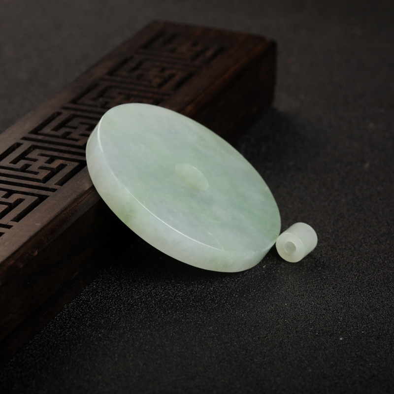 天然糯冰种浅绿翡翠子母平安扣吊坠-红掌柜
