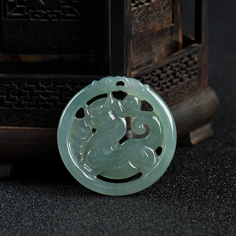 缅甸天然糯冰种浅绿翡翠麒麟吊坠-红掌柜