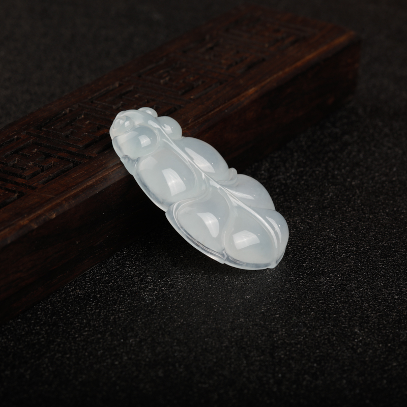 天然糯冰种翡翠金鱼吊坠-红掌柜