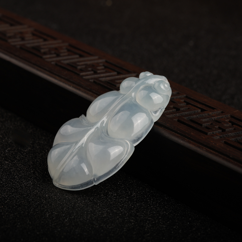 缅甸糯冰种翡翠金鱼吊坠-红掌柜