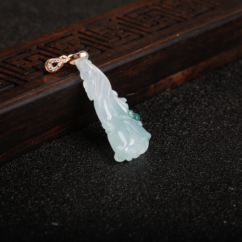 飘花翡翠玫瑰花吊坠-红掌柜