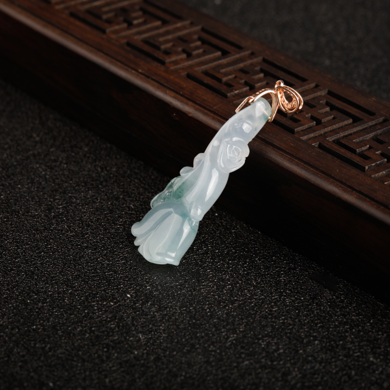 糯冰种翡翠玫瑰花吊坠-红掌柜