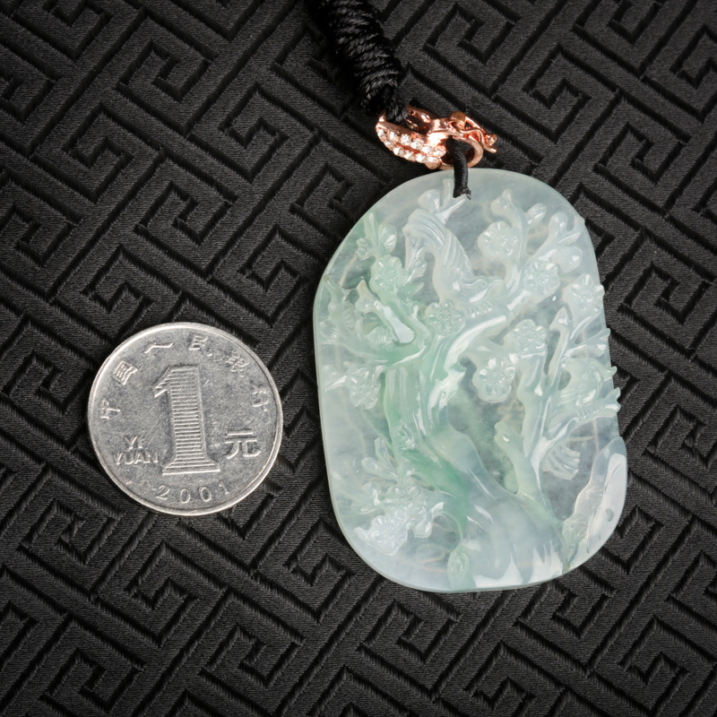 天然A货糯冰种飘花翡翠吊坠-红掌柜