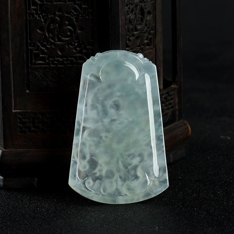 冰种翡翠龙牌-红掌柜