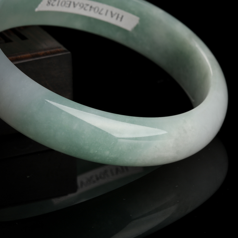 53.5mm缅甸天然翡翠手镯-红掌柜