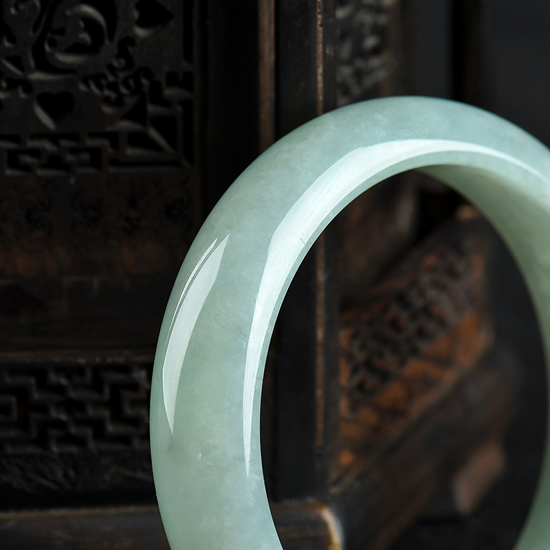 56.5mm缅甸天然浅绿翡翠手镯-红掌柜