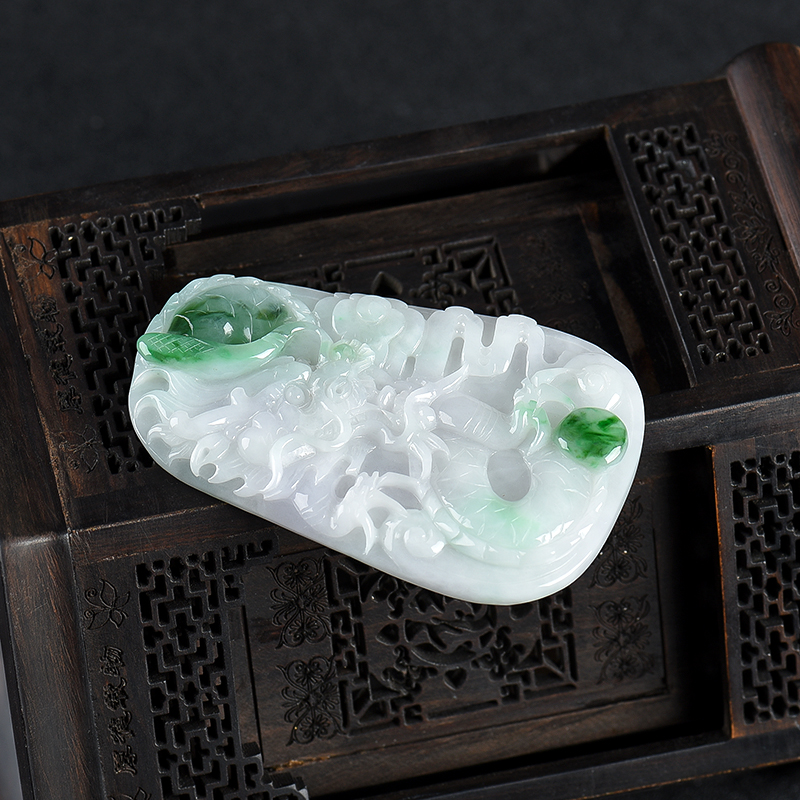 缅甸糯种飘翠翡翠辰龙吊坠-红掌柜