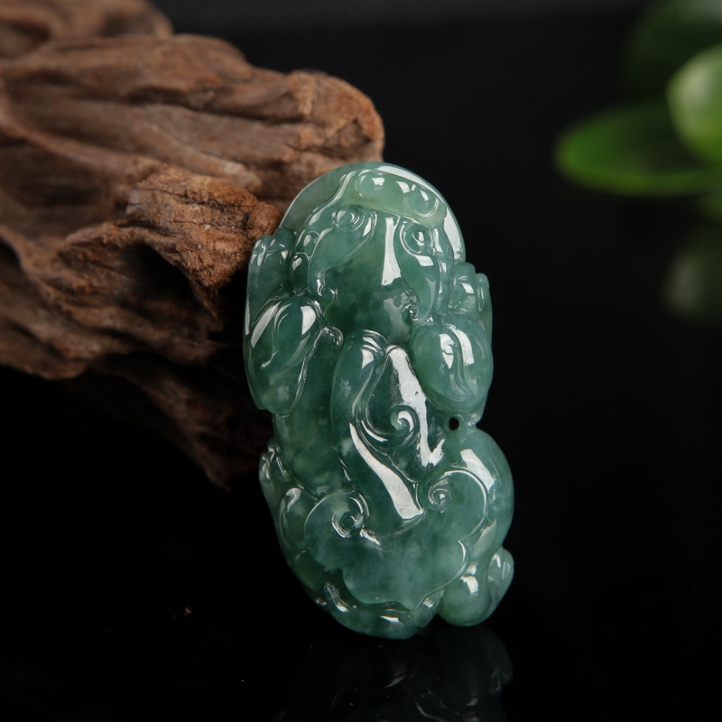 油青种暗绿翡翠貔貅吊坠-红掌柜