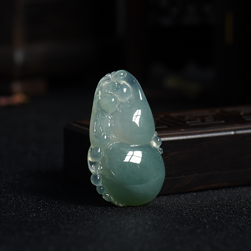 冰糯种深蓝色翡翠葫芦吊坠 - 红掌柜
