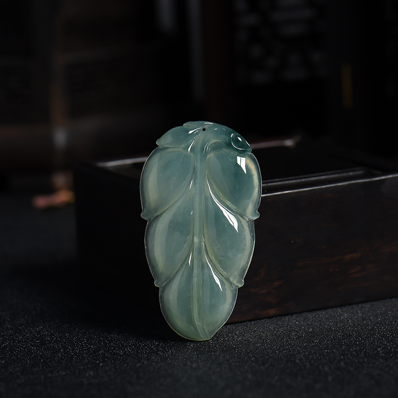 缅甸A货天然冰糯种灰绿色翡翠金枝玉叶吊坠 - 红掌柜