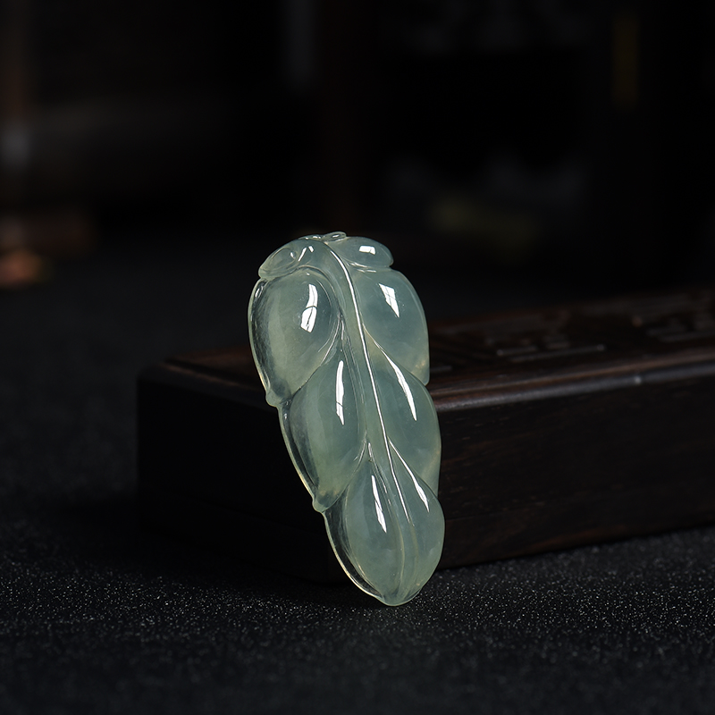 天然冰糯种蓝绿色翡翠金枝玉叶吊坠 - 红掌柜