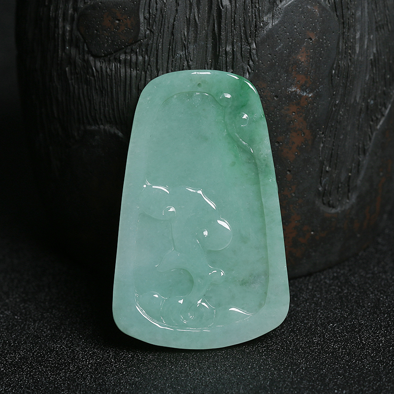 浅绿色翡翠观音吊坠 - 红掌柜