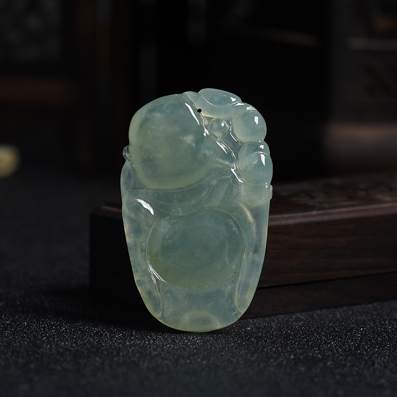 缅甸天然灰绿色翡翠逍遥佛吊坠-红掌柜