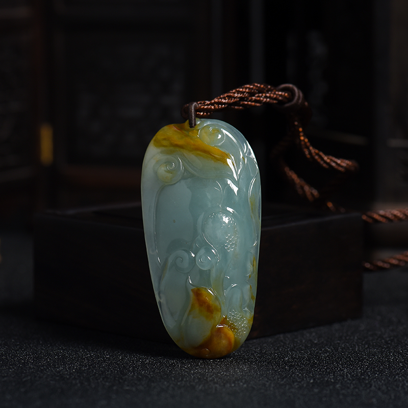 缅甸天然俏色翡翠观音吊坠-红掌柜