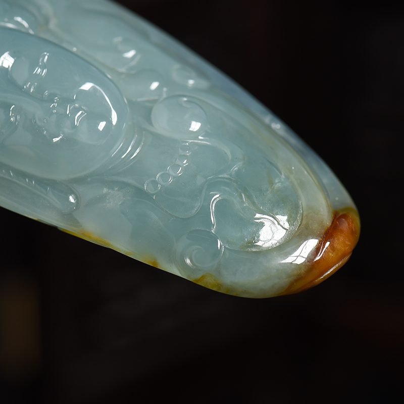 缅甸天然糯种俏色翡翠吊坠-红掌柜