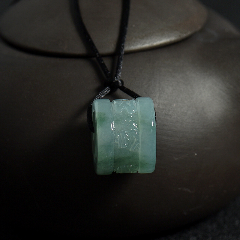 糯冰种蓝水翡翠六字真言路路通吊坠-红掌柜