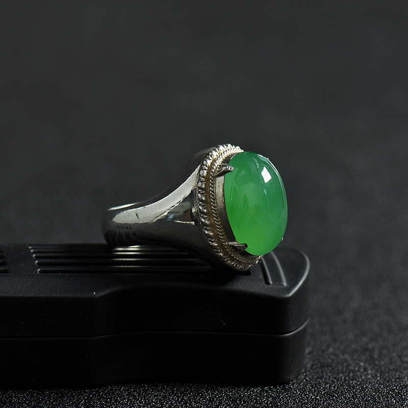 糯冰种翡翠戒面-红掌柜