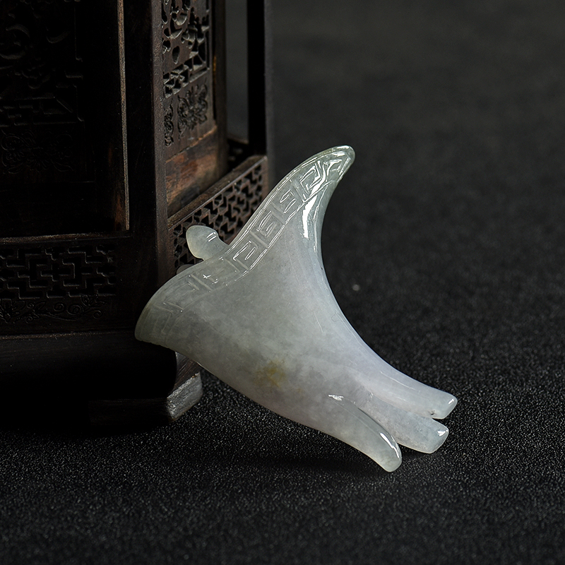 缅甸糯冰种晴水翡翠-红掌柜