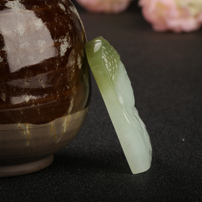 天然糯种俏色翡翠大日如来吊坠-红掌柜