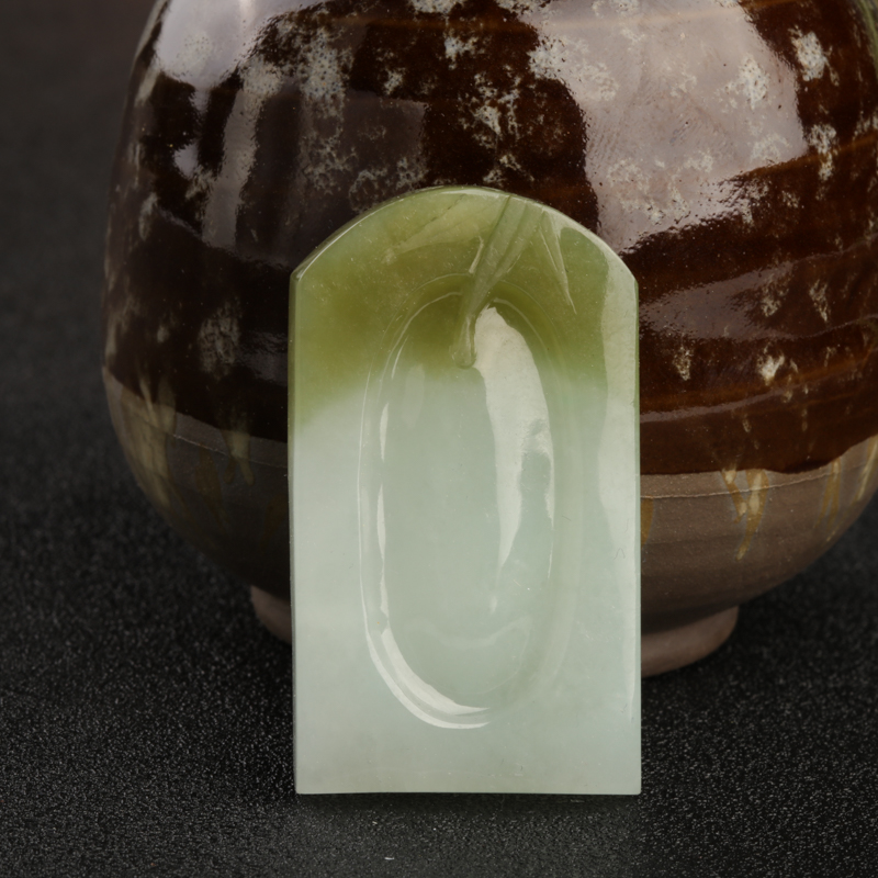 缅甸天然俏色翡翠大日如来吊坠-红掌柜